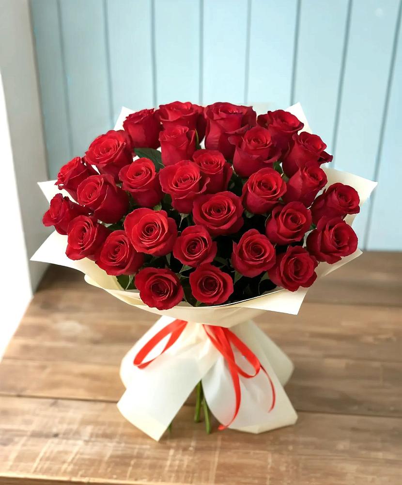 Букет 29 Красных роз в Чегдомыне