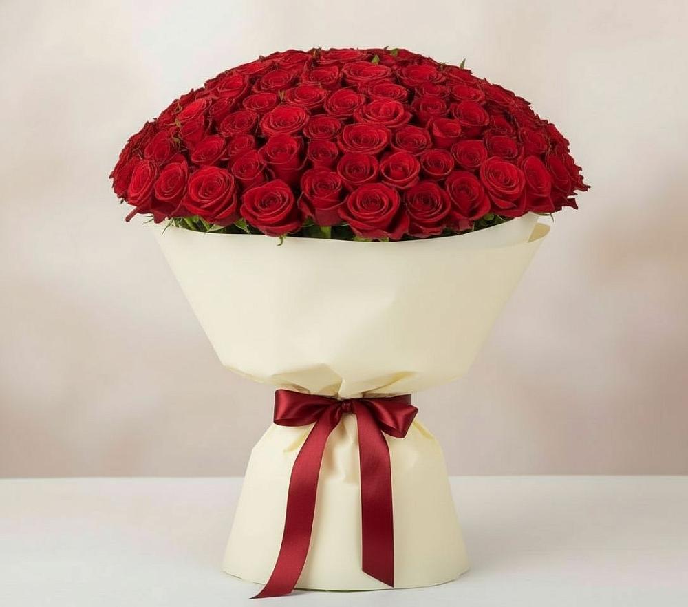 Букет 101 Красная роза Милано в Чегдомыне
