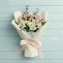 Букет цветов из:  Альстромерии #REPLACE_PRED# Чегдомыне