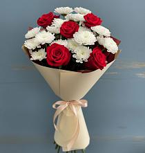 Букет цветов из:  Розы и Хризантемы в Чегдомыне