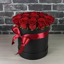 Цветочная композиция из Розы в шляпной коробке #REPLACE_PRED# Чегдомыне