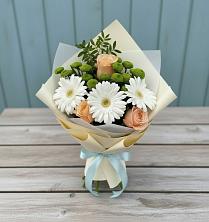 Букет цветов из:  Герберы, Розы и Хризантемы в Чегдомыне