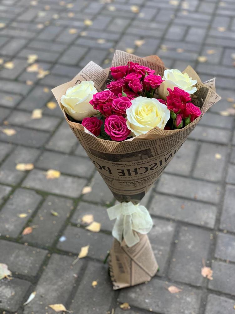 Букет цветов из: Розы в Чегдомыне