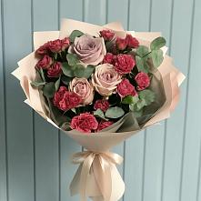 Букет цветов из:  Гвоздики и Розы в Чегдомыне