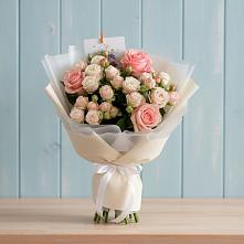Букет цветов из:  Розы #REPLACE_PRED# Чегдомыне