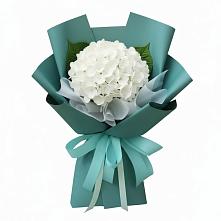Букет цветов из:  Гортензия в Чегдомыне